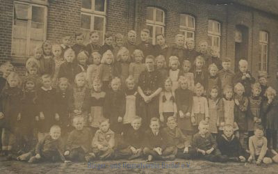 Schüler und Schülerinnen der Schule in Barßelermoor um 1948